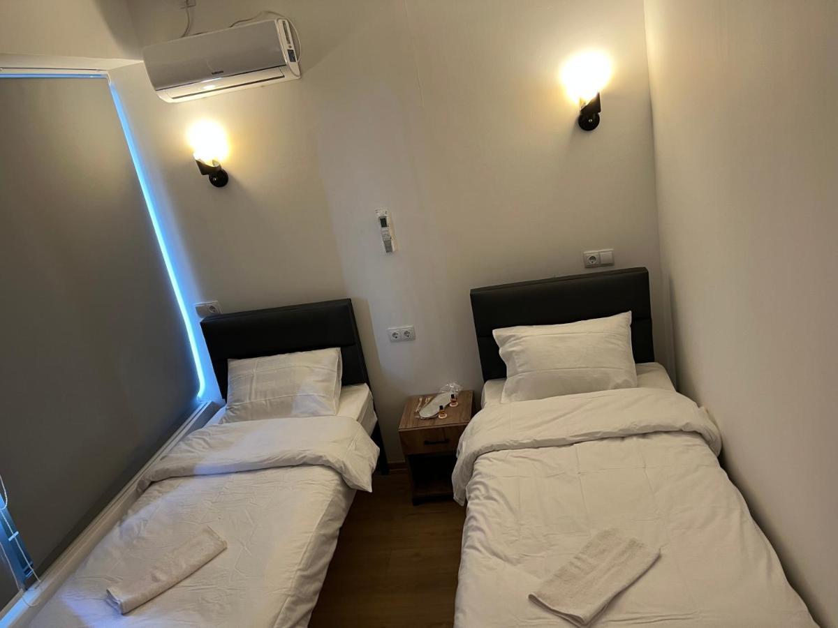 Apple Cozy Hotel Tbilisi Esterno foto