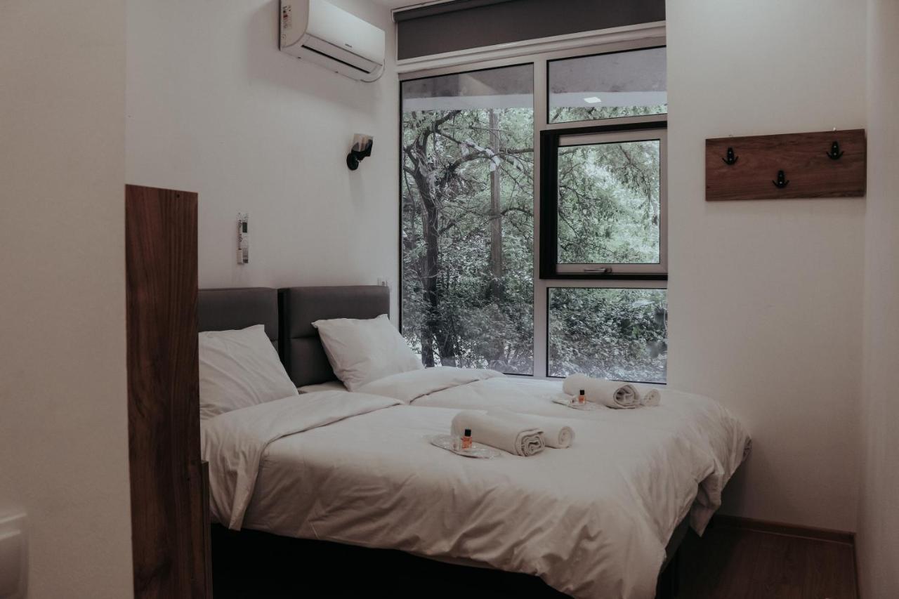 Apple Cozy Hotel Tbilisi Esterno foto